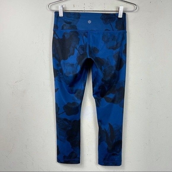 Lululemon Wunder Under Crop FullOn Luxtreme
Jumbo Inky Floral Black Inkwell 4 - Picture 8 of 16